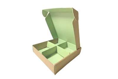 Cutie din carton kraft, insert 4 cavitati verde, 17cm*17cm*4cm