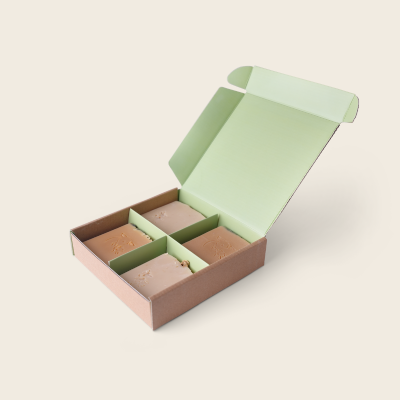 [MF034] Cutie din carton kraft, insert 4 cavitati verde, 17cm*17cm*4cm